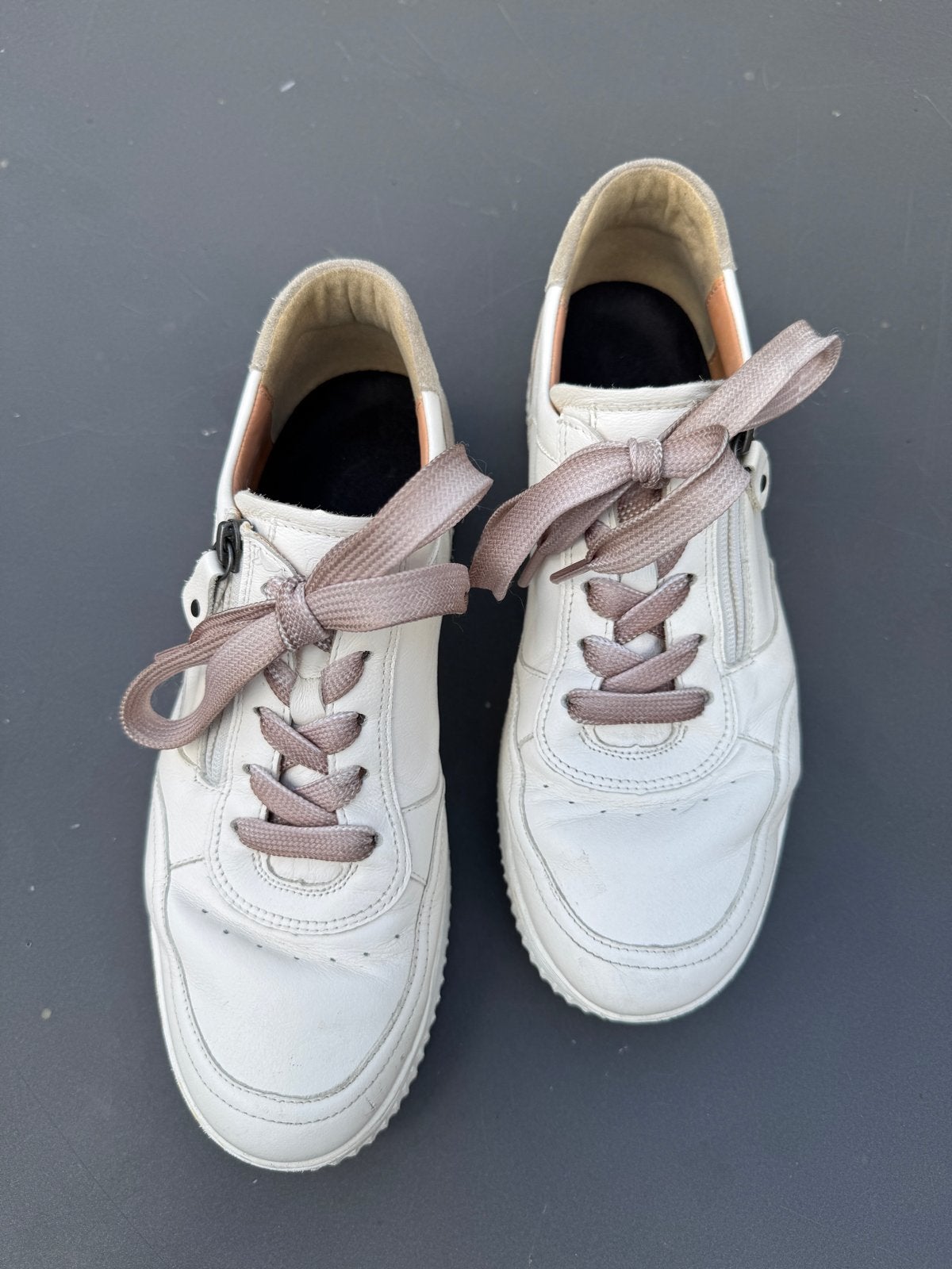 Hartjes dames sneaker - 7 H - crème gekleurde veters, Overige kleuren, Ophalen of Verzenden, Sneakers of Gympen, Gedragen
