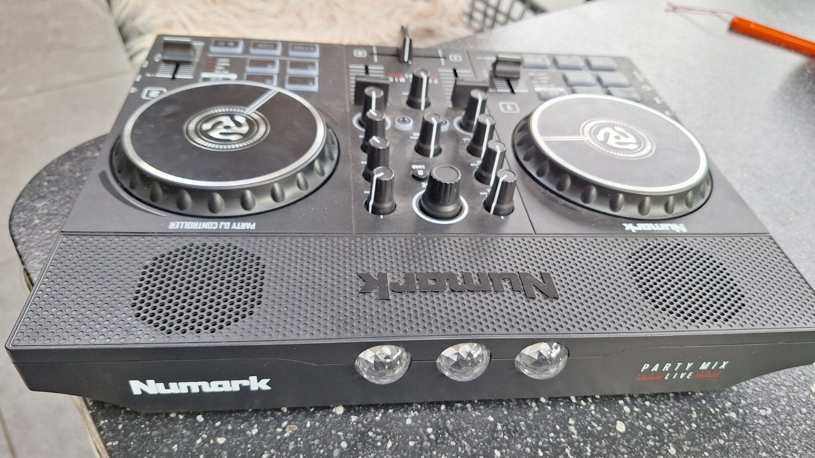 Numark Party Mix Live DJ Controller - Werkt perfect!, Muziek en Instrumenten, Dj-sets en Draaitafels, Ophalen, Zo goed als nieuw