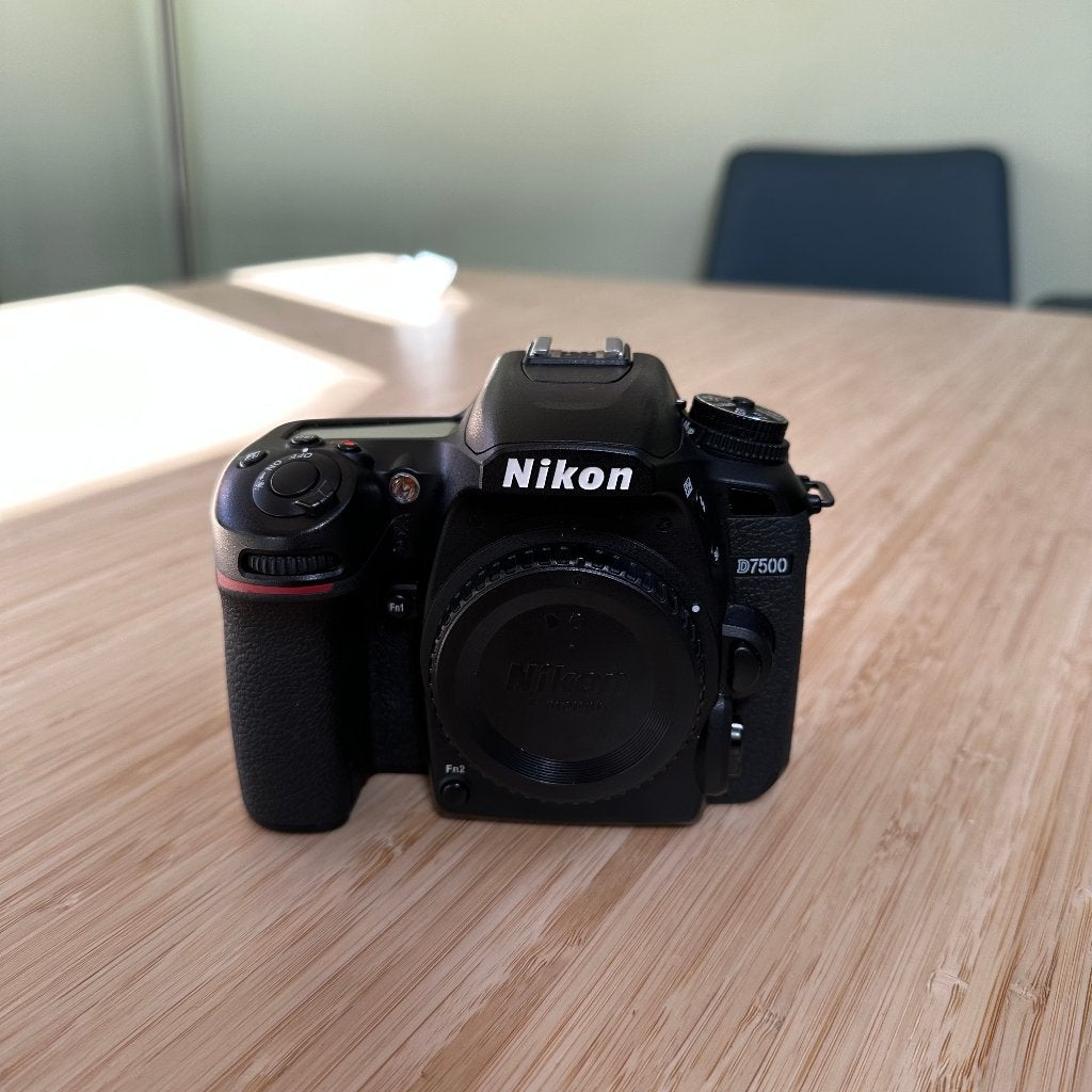 Nikon D7500 met drie lenzen, Audio, Tv en Foto, Fotocamera's Digitaal, Ophalen, Spiegelreflex, 21 megapixels, Zo goed als nieuw
