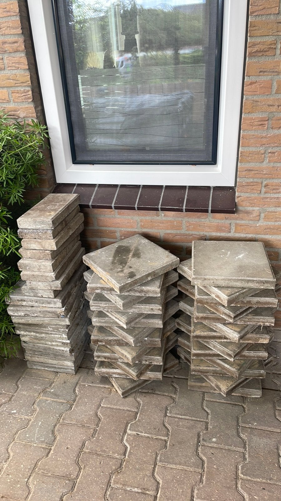 Gratis - terrastegels 30 bij 30 grijs, Ophalen, Gebruikt, Beton, Terrastegels