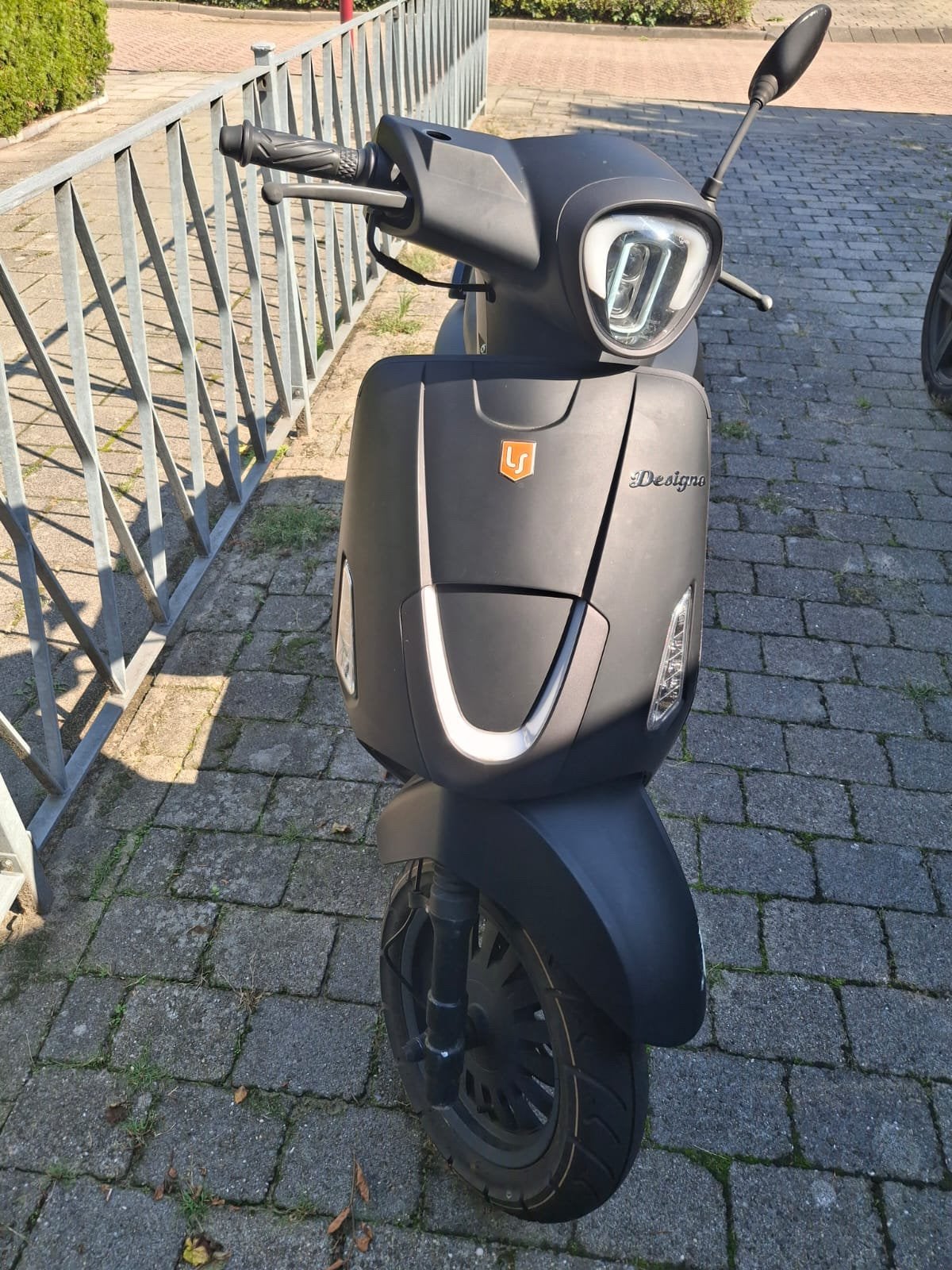 La Souris Designo 2024 | + FREE Helmet, Ophalen, Zo goed als nieuw, Overige merken