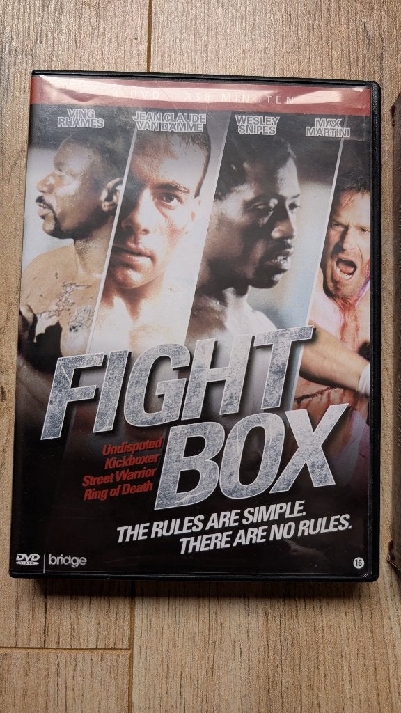 dvds fight box 4 vechtfilms en sharpe 3 napolion war, Alle leeftijden, Ophalen of Verzenden, Zo goed als nieuw, Actie en Avontuur