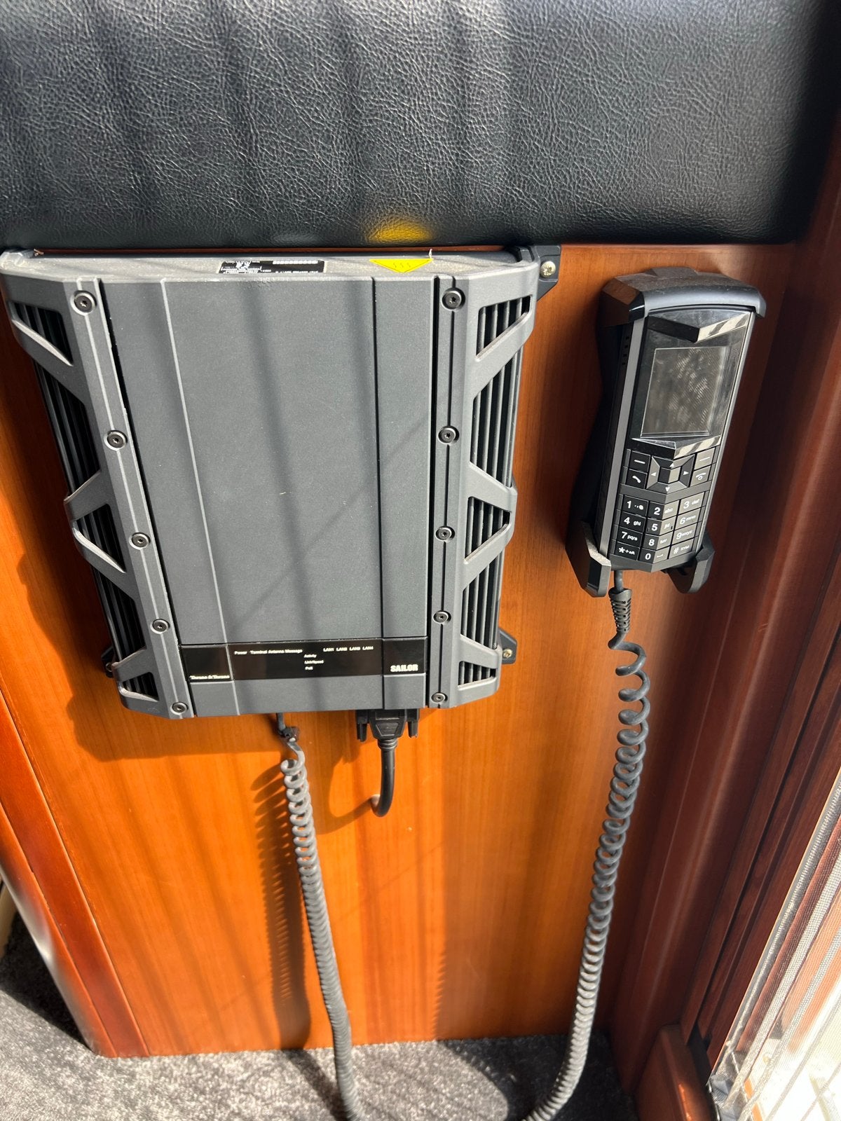 SAILOR FleetBroadband 250 satellietcommunicatiesysteem, Ophalen of Verzenden, Gebruikt