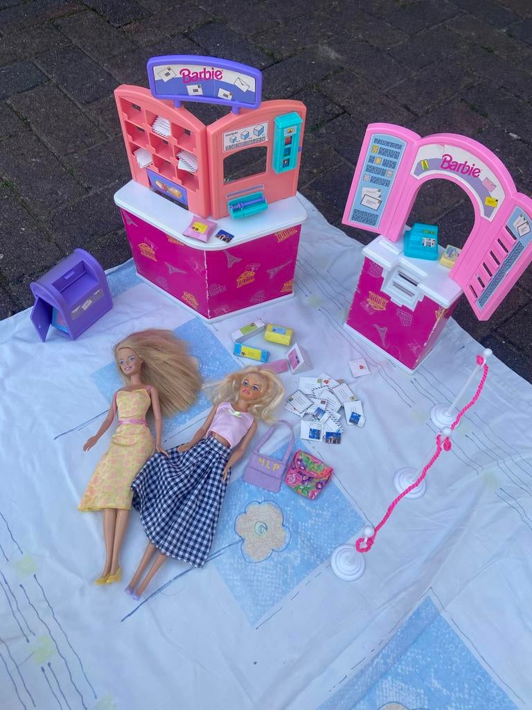 Barbie Postkantoor Speelset met Poppen en Accessoires, Ophalen of Verzenden, Gebruikt, Meisje
