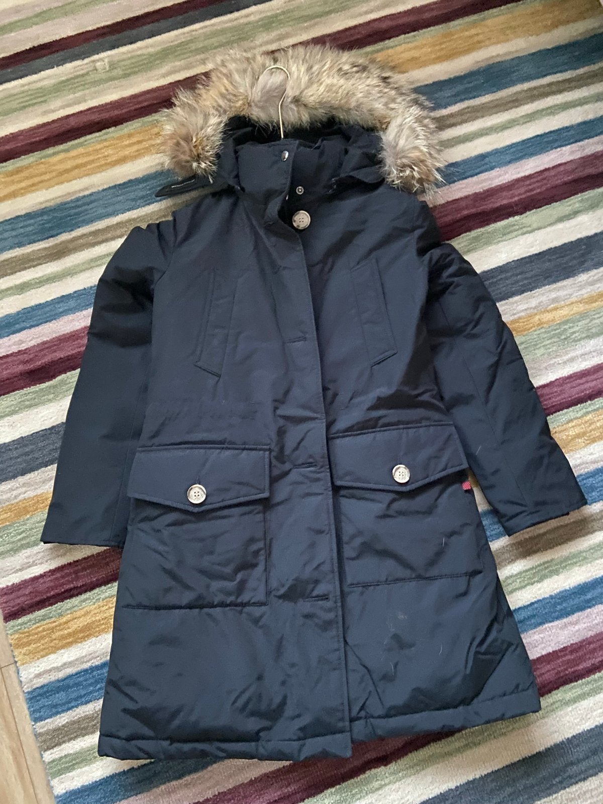 Donkerblauwe Woolrich dames parka XS met donsvulling, Ophalen, Zo goed als nieuw, Maat 34 (XS) of kleiner, Blauw