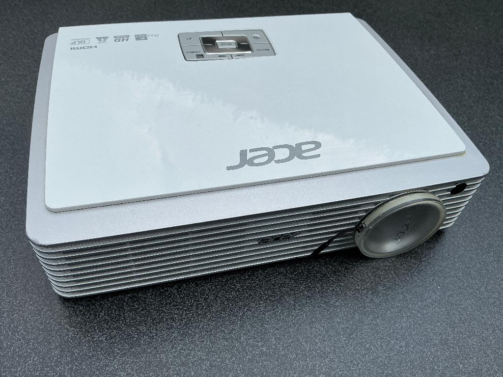 acer K330 beamer, Audio, Tv en Foto, Beamers, Ophalen of Verzenden, Gebruikt, LED, Acer