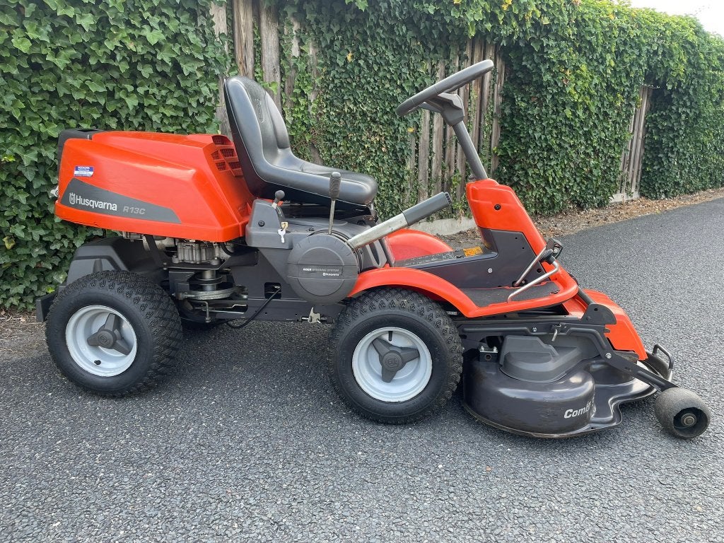 Gebruikt Husqvarna Rider 13 C Frontmaaier zitmaaier, Ophalen, Gebruikt, Husqvarna, Lutkeberg 33
