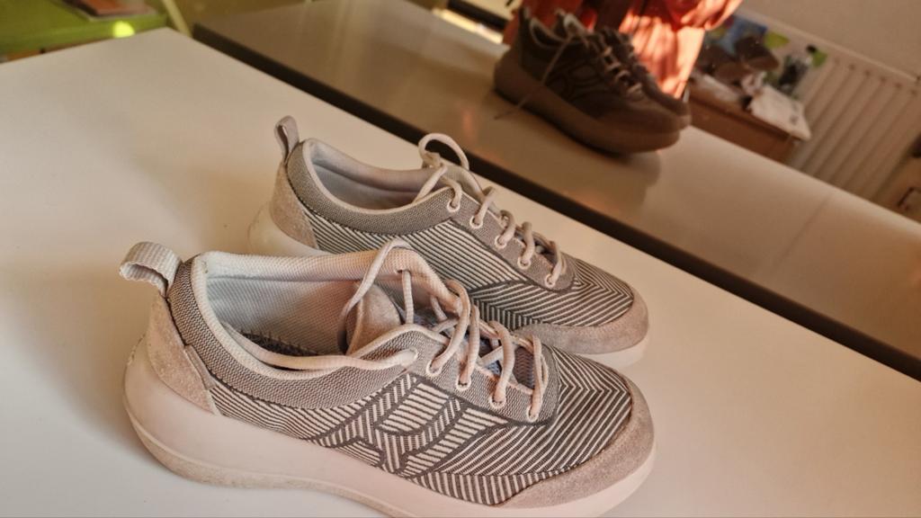 Kybun Bouma 39, Kleding | Dames, Ophalen of Verzenden, Gedragen, Sneakers of Gympen