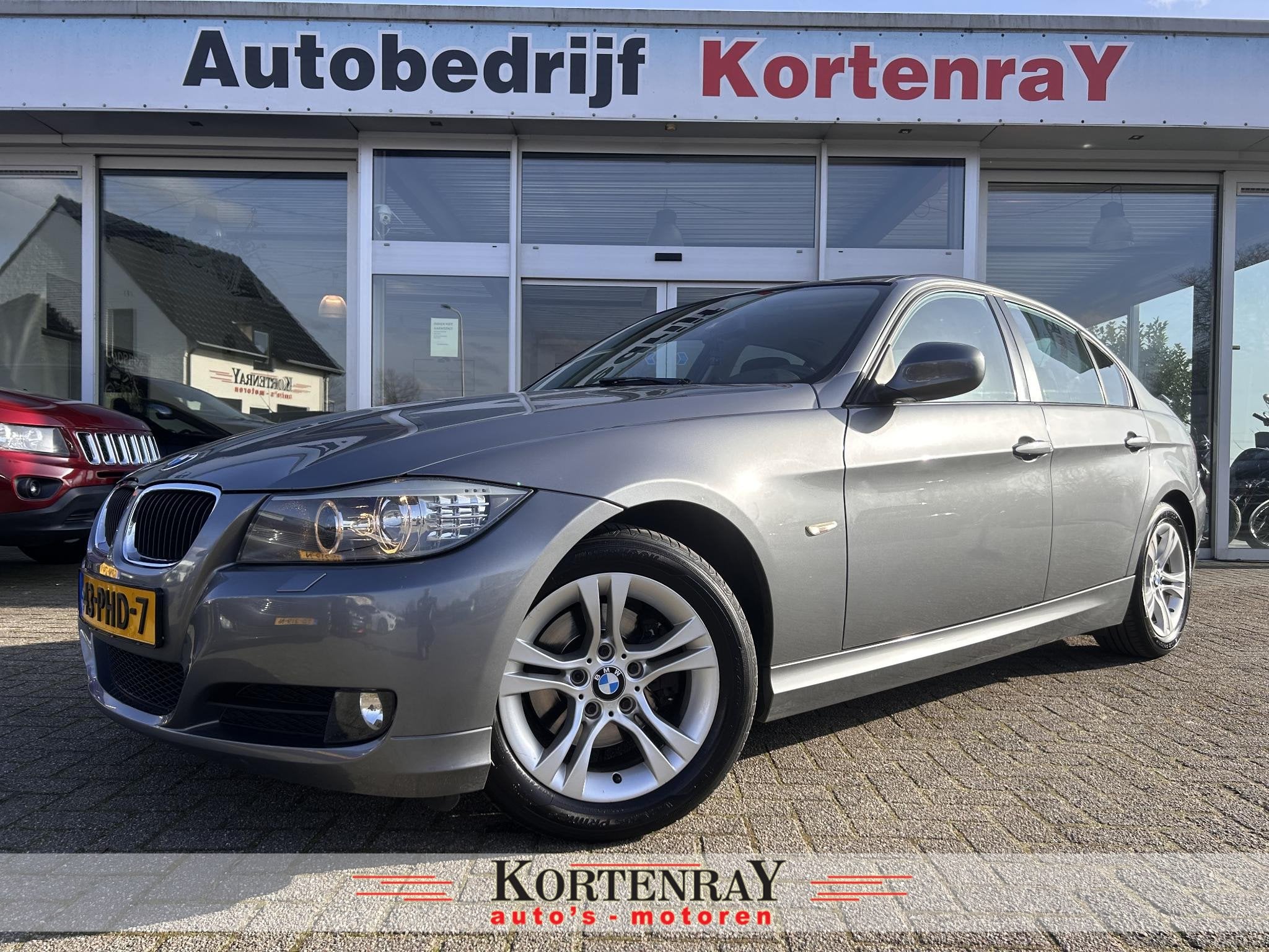 BMW 3-serie 318i Business Line ECC Airco/Navi/Bi xenon/cruis, Auto's, Origineel Nederlands, Handgeschakeld, 1335 kg, Sedan