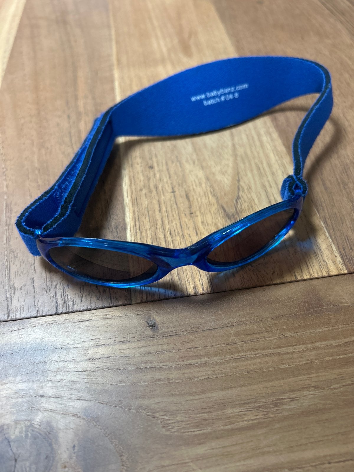 Babybanz zonnebril met klittenband - Blauw, Ophalen of Verzenden, Gebruikt