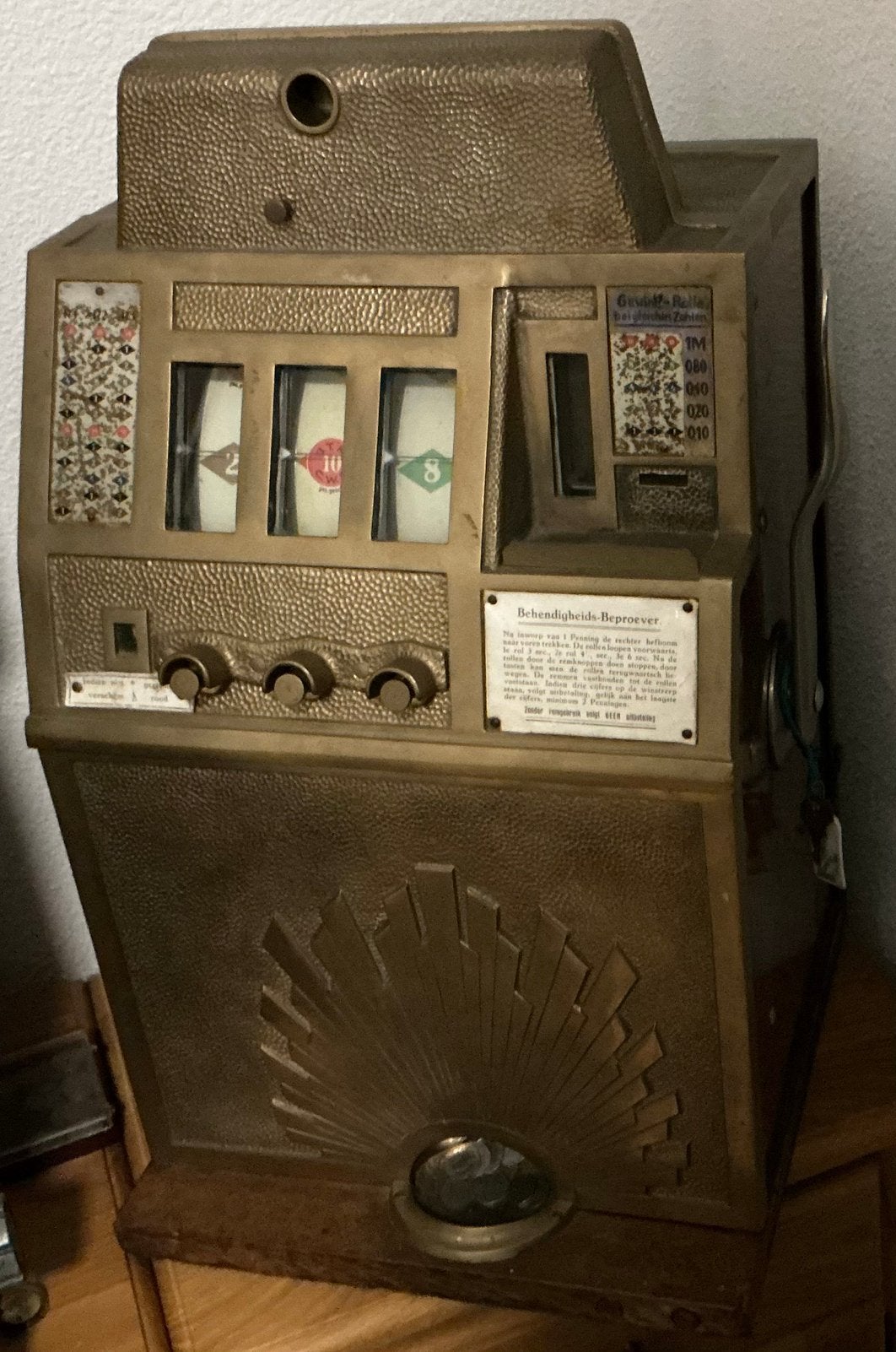 Antieke speel automaat / slotmachine 1933 museumwaardig, Verzamelen, Automaten | Gokkasten en Fruitautomaten, Overige munten, Ophalen
