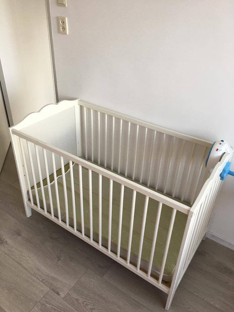 Babybedje ikea SMÅGÖRA, Ophalen, Gebruikt, Minder dan 140 cm, Minder dan 70 cm