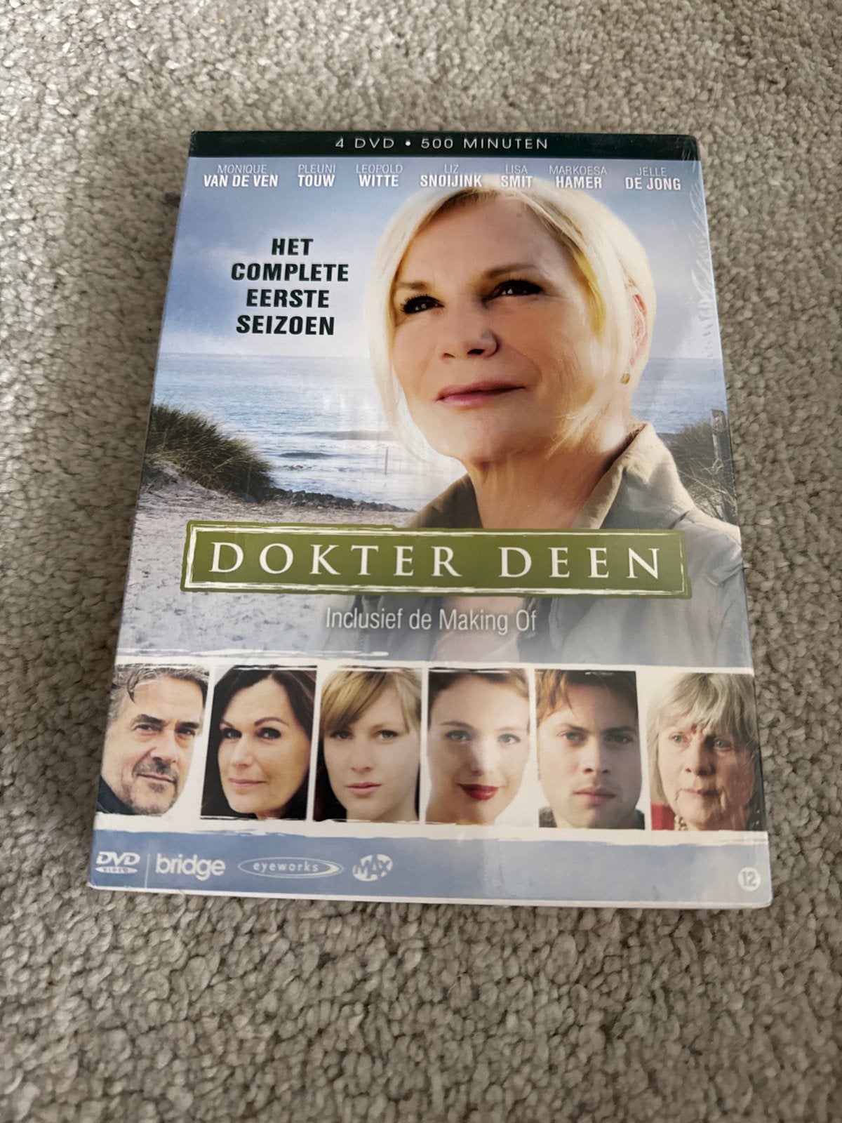Dokter Deen - Het Complete Eerste Seizoen (4 DVD Boxset), Boxset, Drama, Ophalen of Verzenden, Nieuw in verpakking