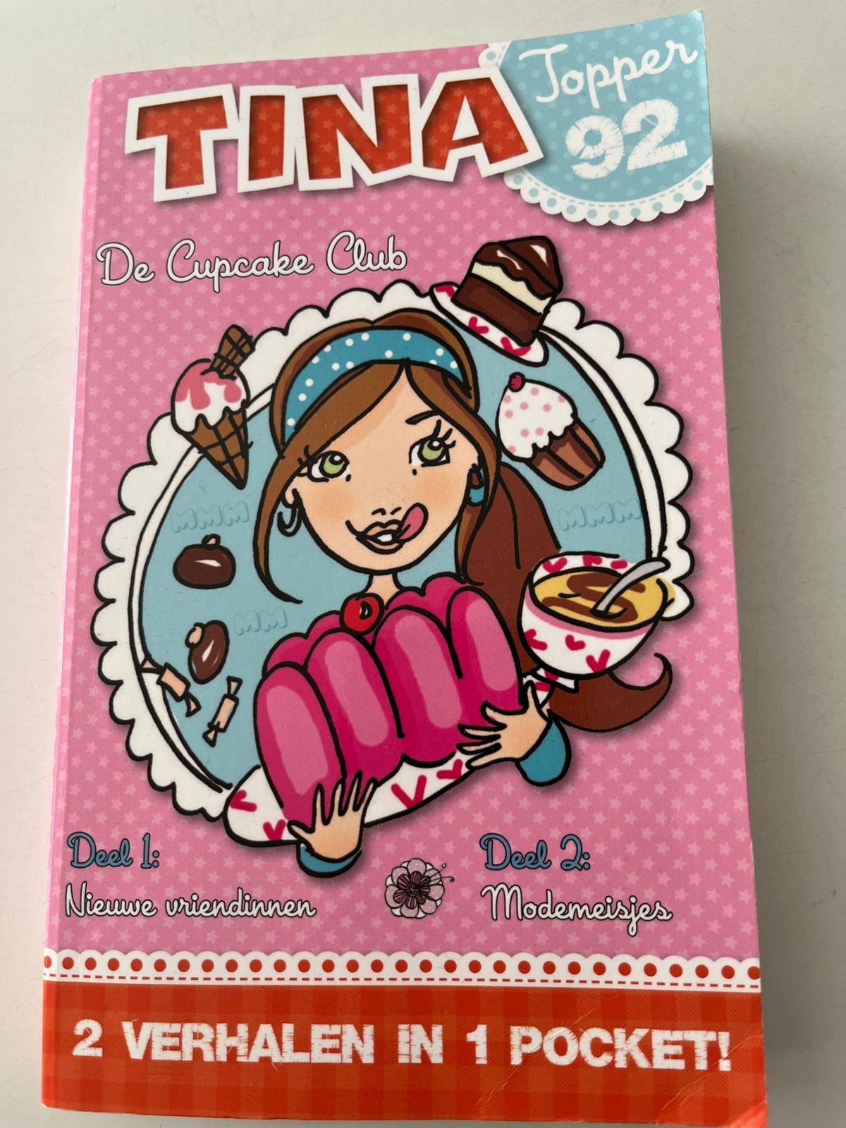 Tina Topper nr 92 - De cupcake club, Boeken, Coco Simon; Joan Lommen; Jacqueline Bouwmeester, Ophalen of Verzenden, Zo goed als nieuw