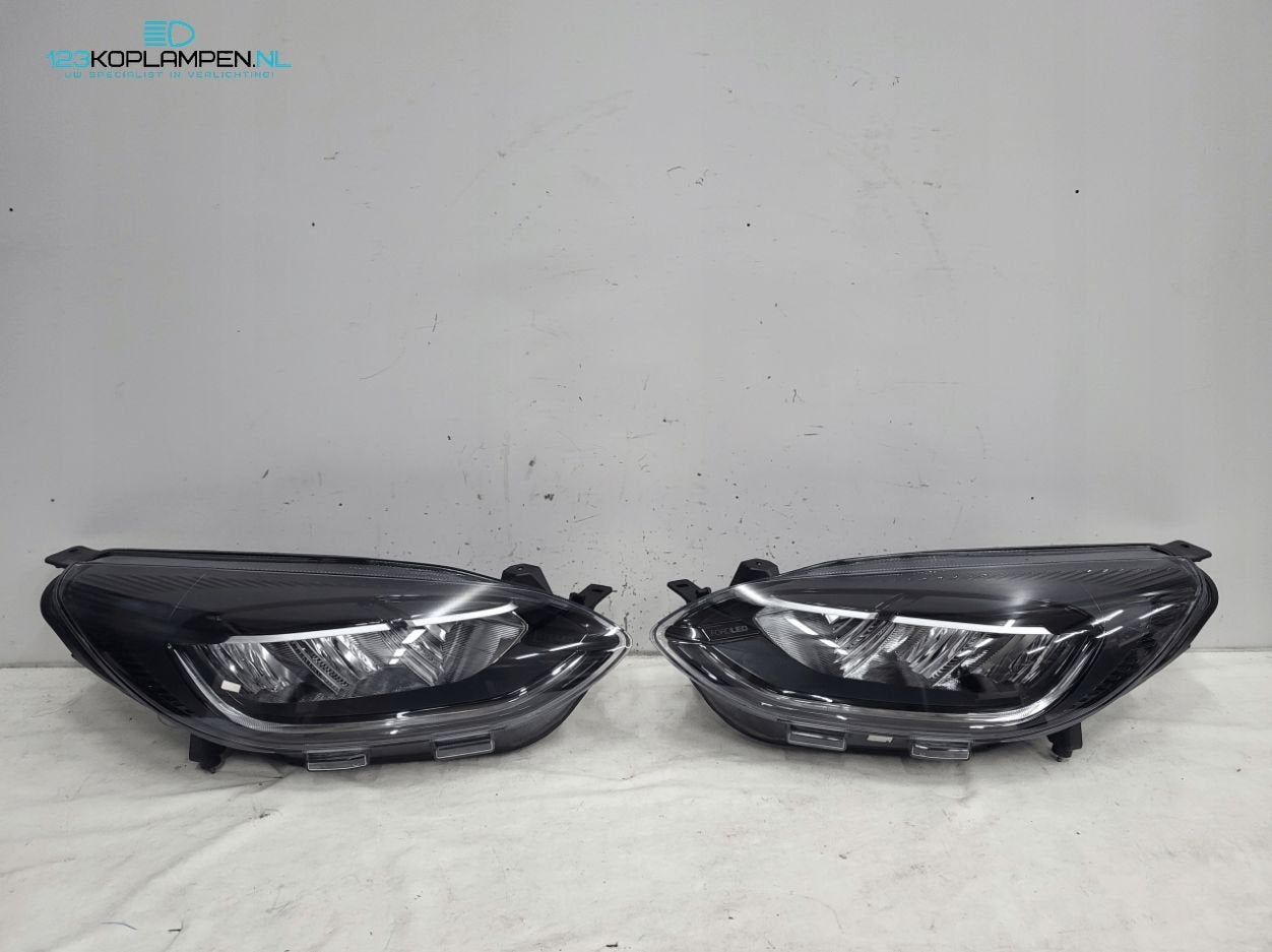Ford Fiesta MK8 ST Facelift Full Led Koplamp links rechts, Gebruikt, -, Ophalen of Verzenden, Ford