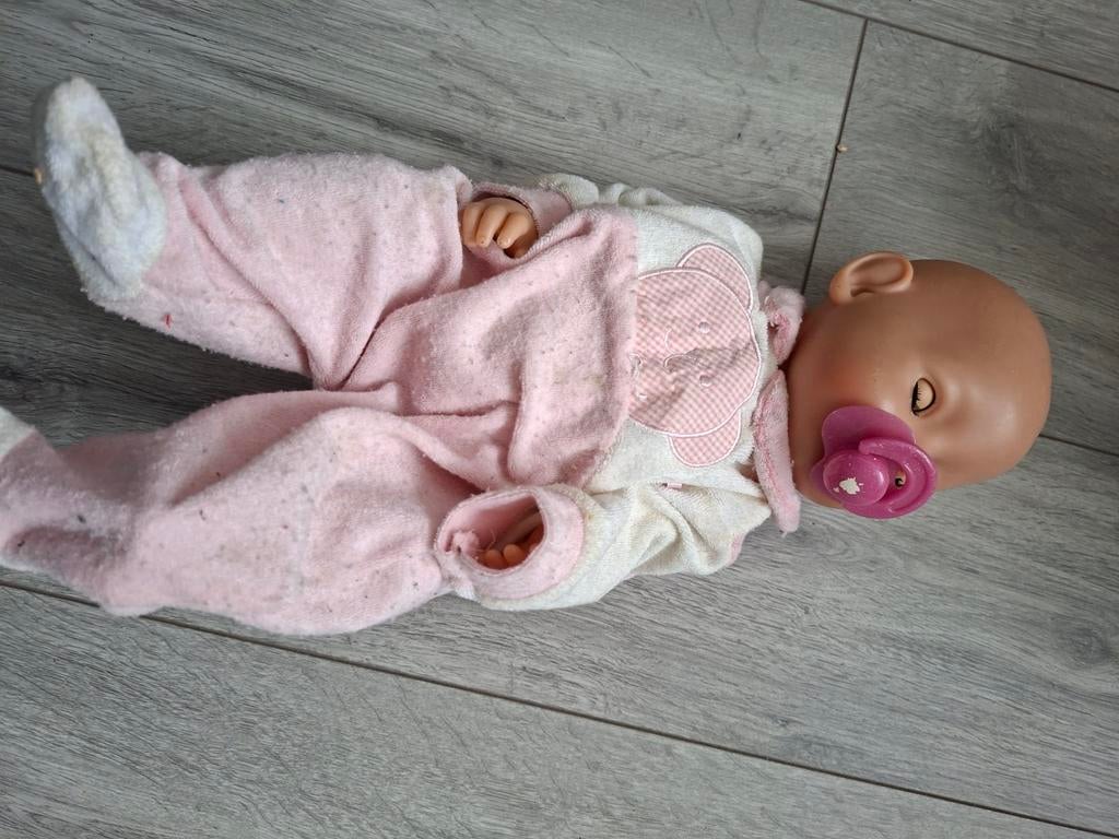 Baby Born pop met roze speen en pakje, Ophalen of Verzenden, Gebruikt, Babypop