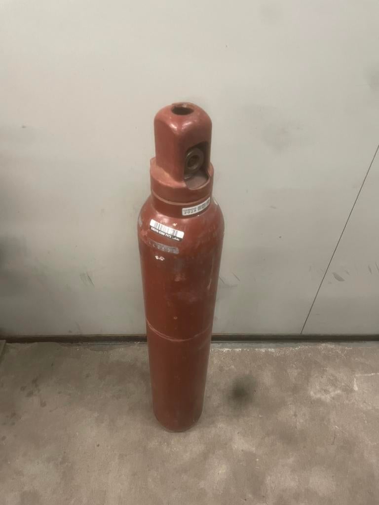 Acetyleen fles 10liter, Ophalen of Verzenden, Gebruikt, 250 ampère of meer, Overige typen