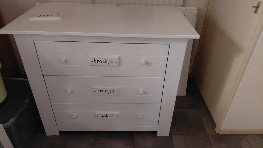 Commode en kinderbed, Gebruikt, 50 tot 70 cm, 100 cm of meer, Voetruimte