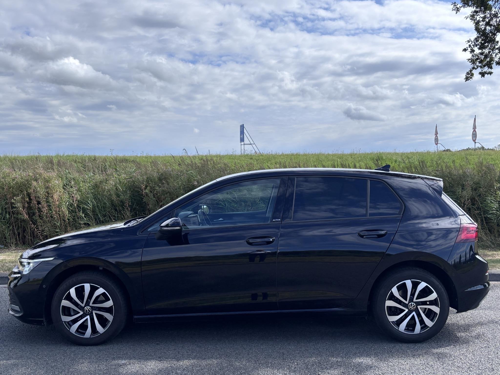 Volkswagen Golf 1.5 TSI Active | Apple CarPlay/Android Auto, Voorwielaandrijving, Dealer onderhouden, 150 pk, Zwart