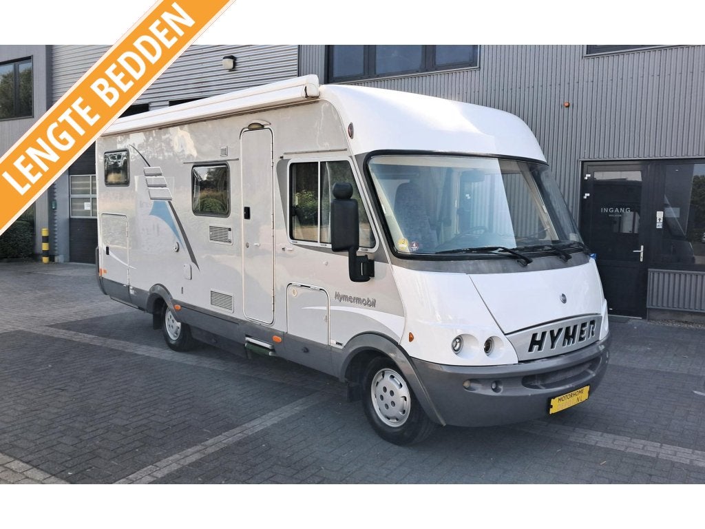 Hymer B 674 Ruime gezinscamper / lengte bedden + hefbed, Ringverwarming, Fiat, Bedrijf, Afzuigkap