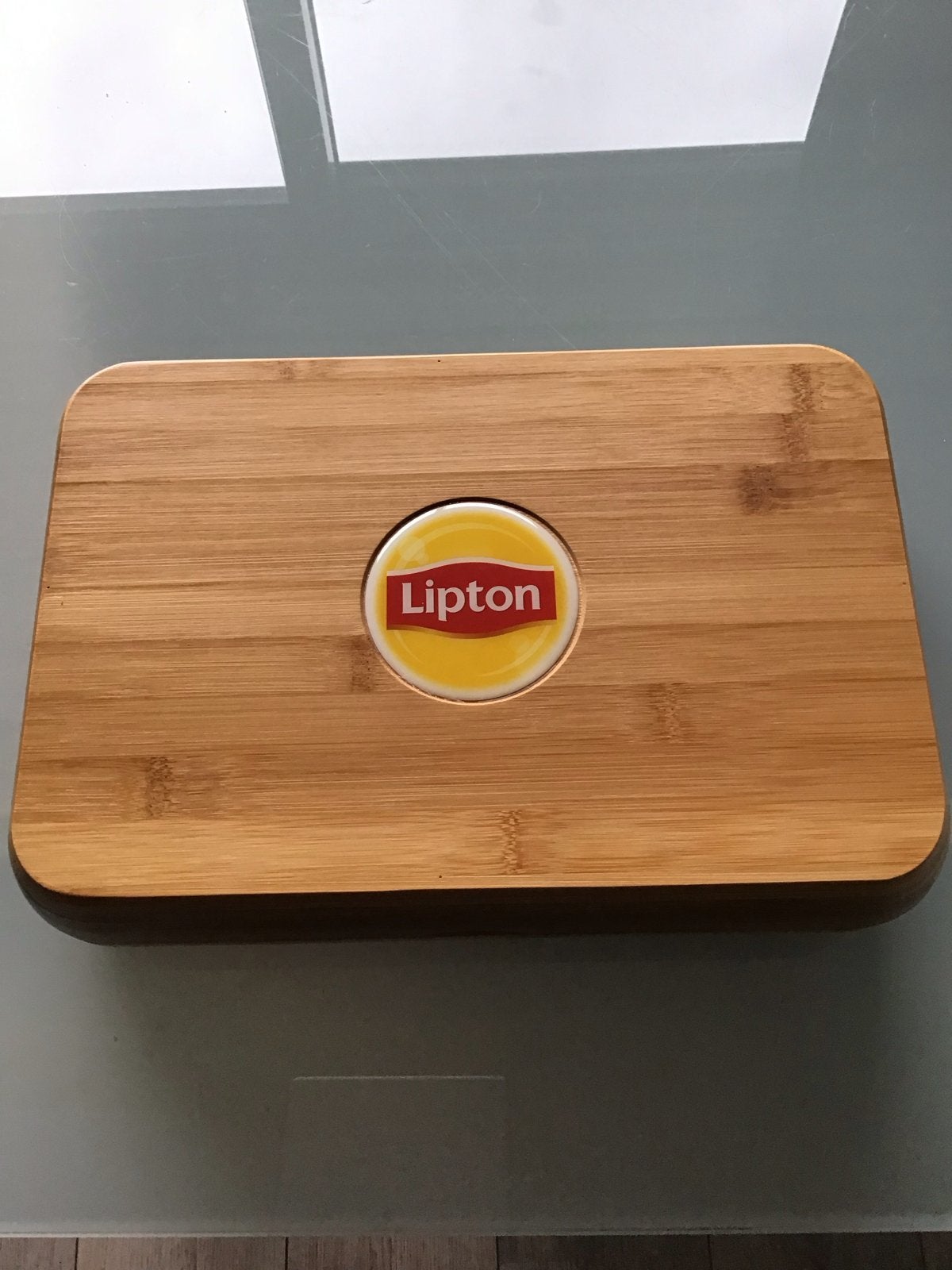 Lipton Theedoos Bamboe met 8 vakken - Nieuw in doos, Hout, Nieuw, Ophalen of Verzenden, Theedoos