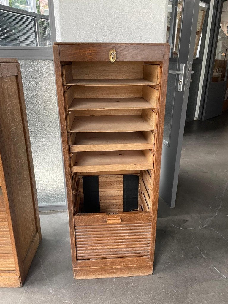 Vintage houten archiefkast, Huis en Inrichting, Kasten | Roldeurkasten en Archiefkasten, Ophalen, Minder dan 50 cm, Gebruikt, 100 tot 150 cm
