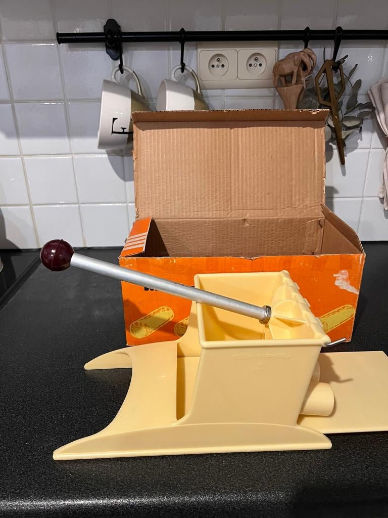 Kroketten Machine Millecroquettes, Huis en Inrichting, Kunststof, Ophalen of Verzenden, Meerkleurig, Overige merken