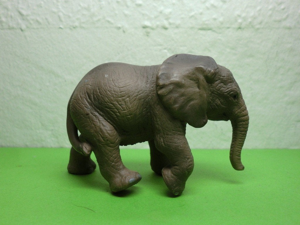 Schleich 14322 afr olifant jong , dierfiguur, Verzenden, Gebruikt, Wild dier, Beeldje of Figuurtje
