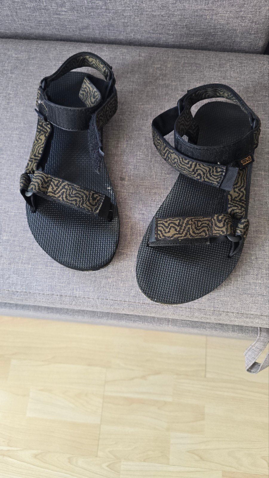Teva sandalen - Zwart met patroon, Zwart, Zo goed als nieuw, Teva, Sandalen of Muiltjes