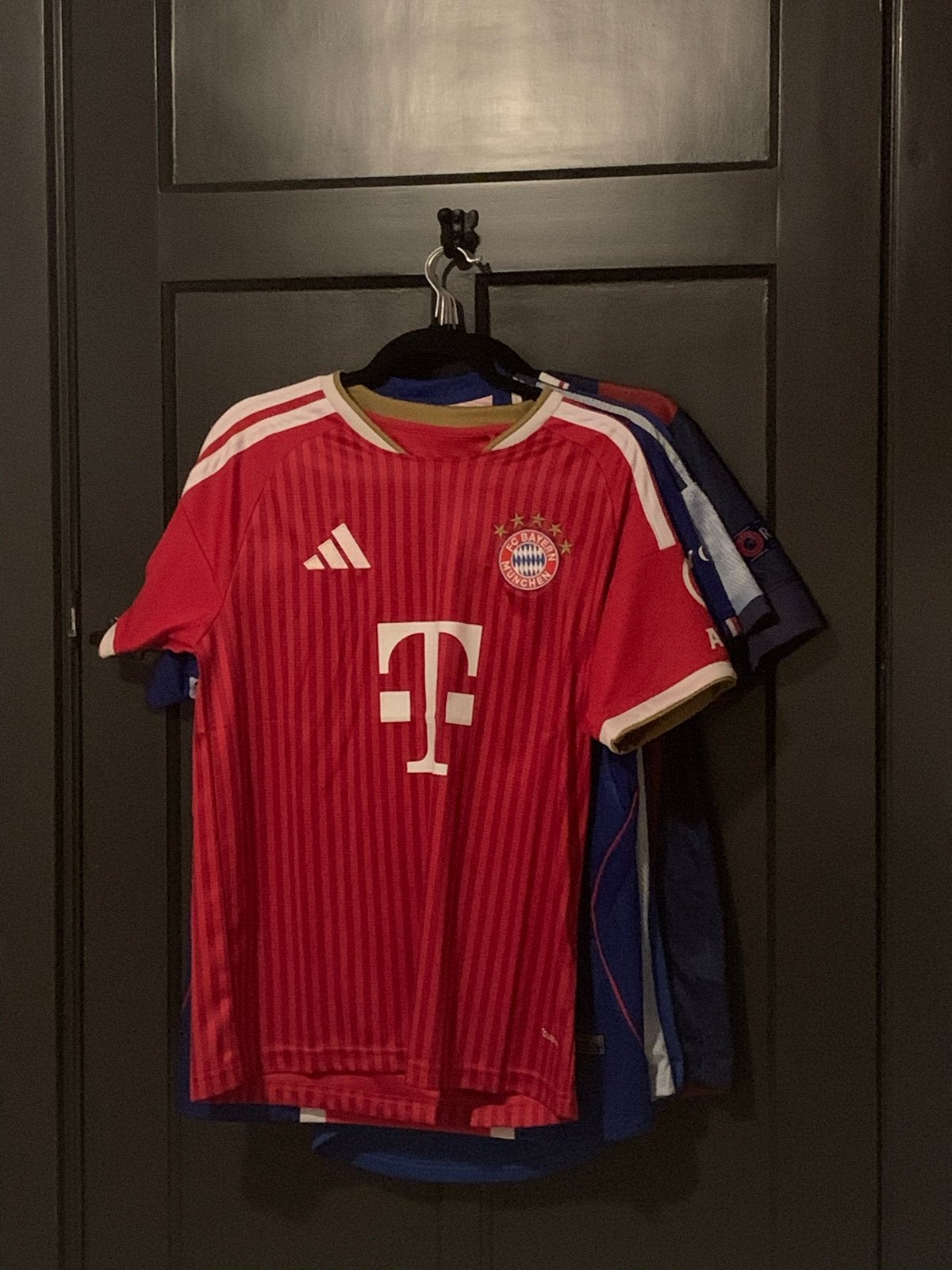 Voetbalshirt Bayern München Maat M met kaartje, Maat M, Ophalen of Verzenden, Nieuw, Shirt