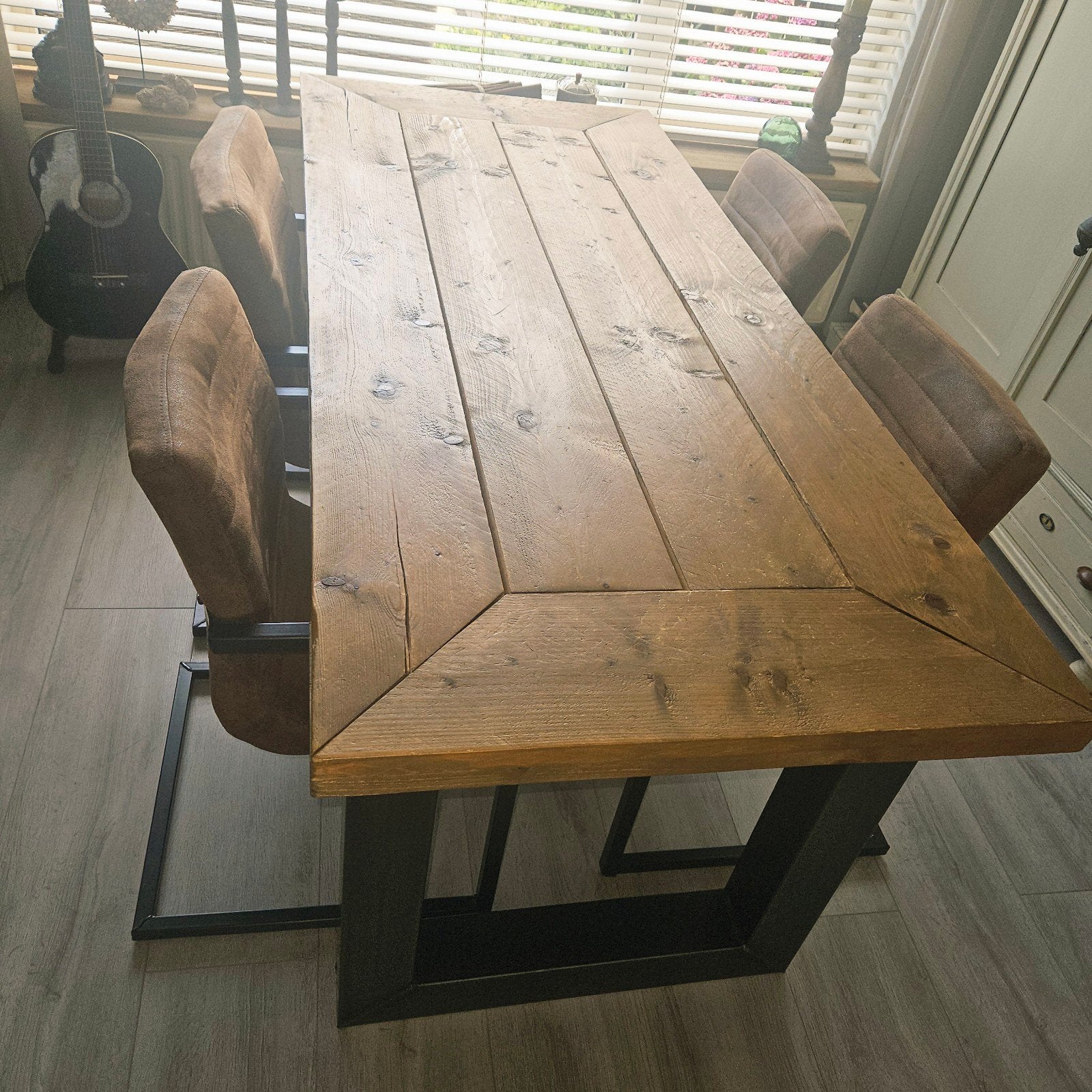Stoere eettafel met stoelen, Ophalen, Zo goed als nieuw, Rechthoekig, 50 tot 100 cm