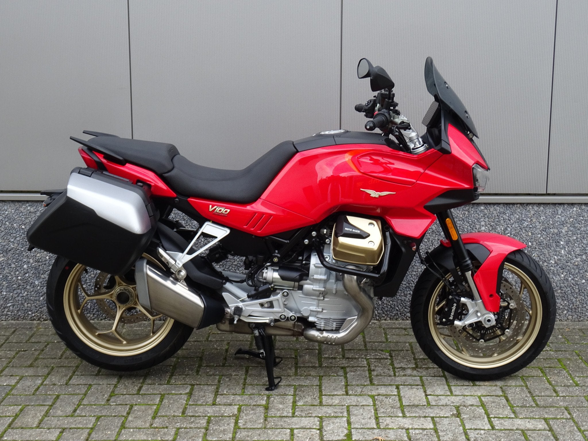 Moto Guzzi V 100 MANDELLO (bj 2023), Motoren, 1000 cc, Toermotor, Gebruikt, Bedrijf