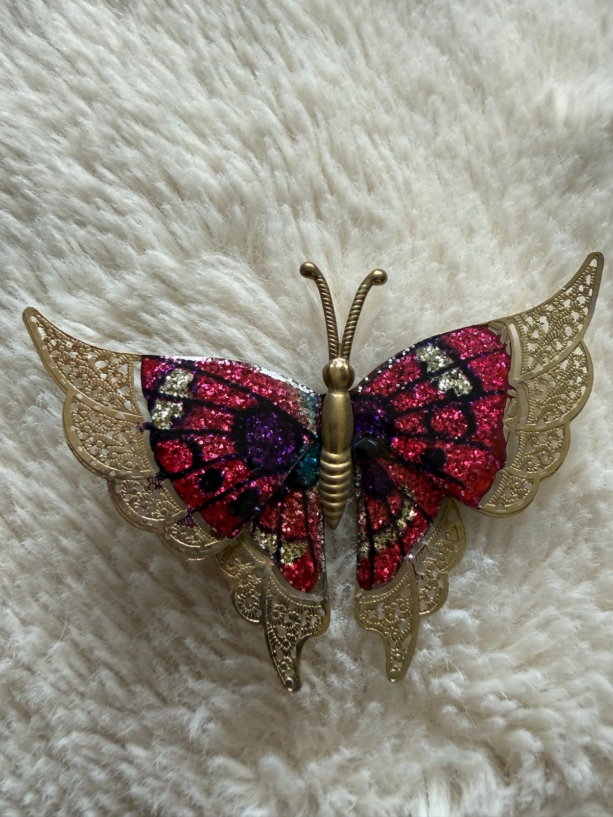 Vintage Vlinderbroche - Goudkleurig met Glitterlak, Ophalen of Verzenden, Zilver, Broche, Verguld