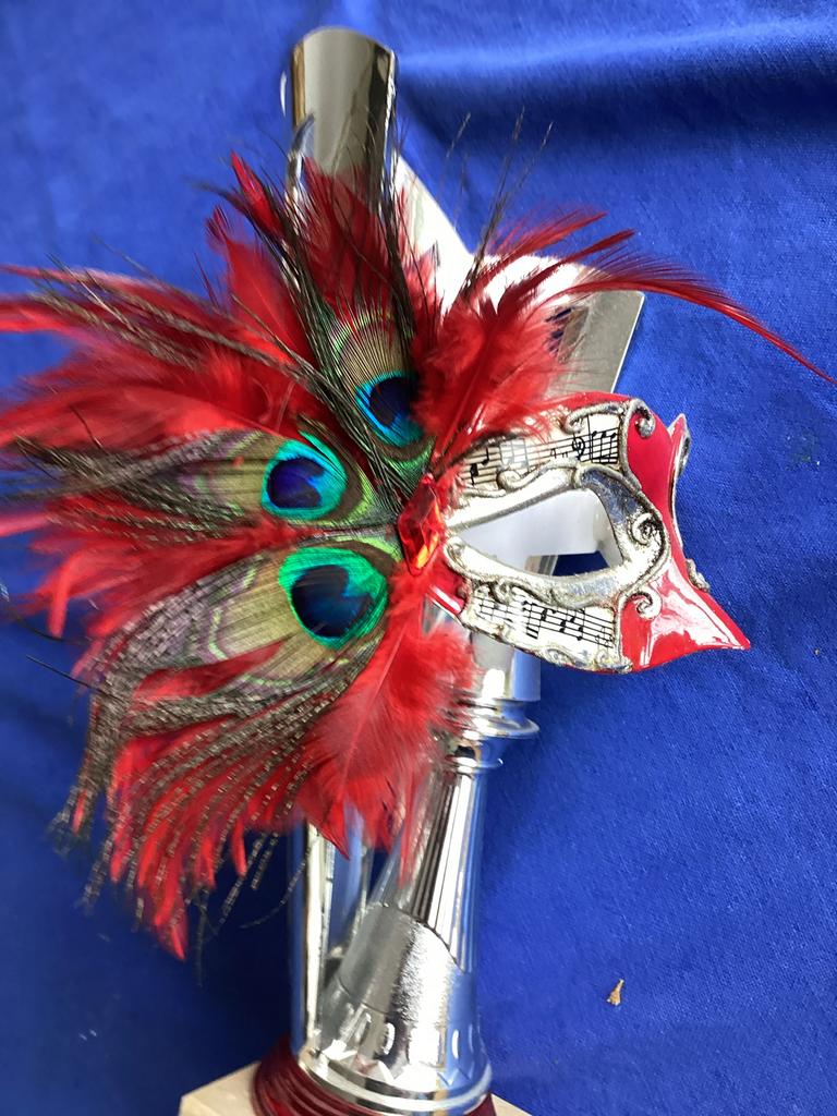Unieke Trofee met Venetiaans Masker en Veren, Hobby en Vrije tijd, Overige Hobby en Vrije tijd, Ophalen of Verzenden, Zo goed als nieuw