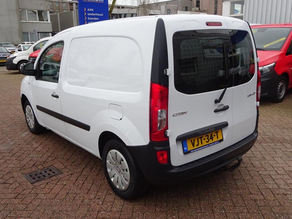 Mercedes-Benz Citan 109 CDI AIRCO CRUISE NAVIGATIE, Voorwielaandrijving, Start-stop-systeem, Gebruikt, Wit