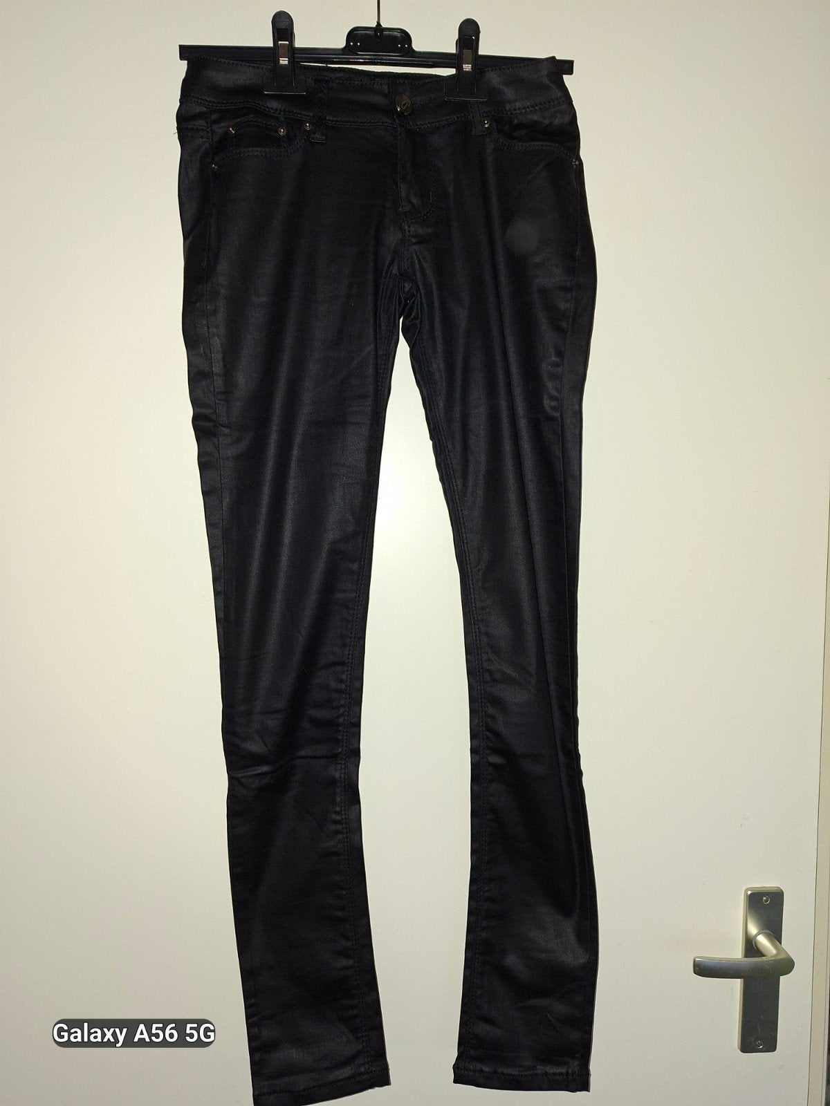 Immitatie-leren broek (mt 38), Ophalen, Zo goed als nieuw, Zwart, Lang