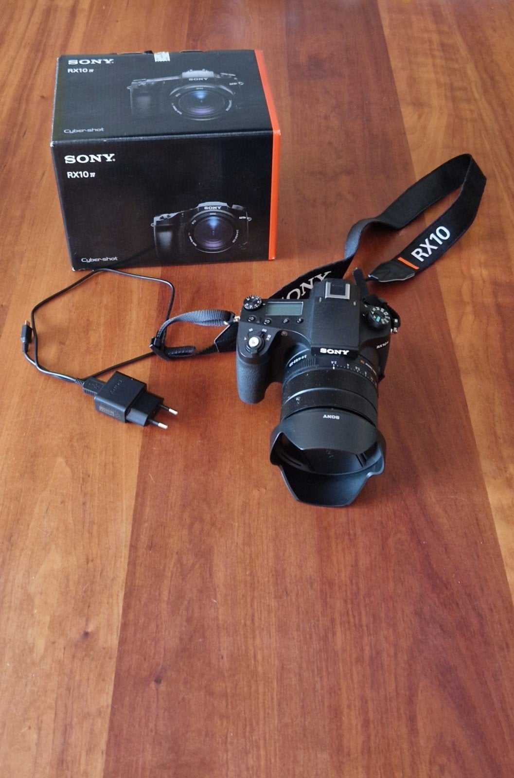 Sony DSC-RX10M4, Ophalen of Verzenden, Zo goed als nieuw, Sony, 8 keer of meer