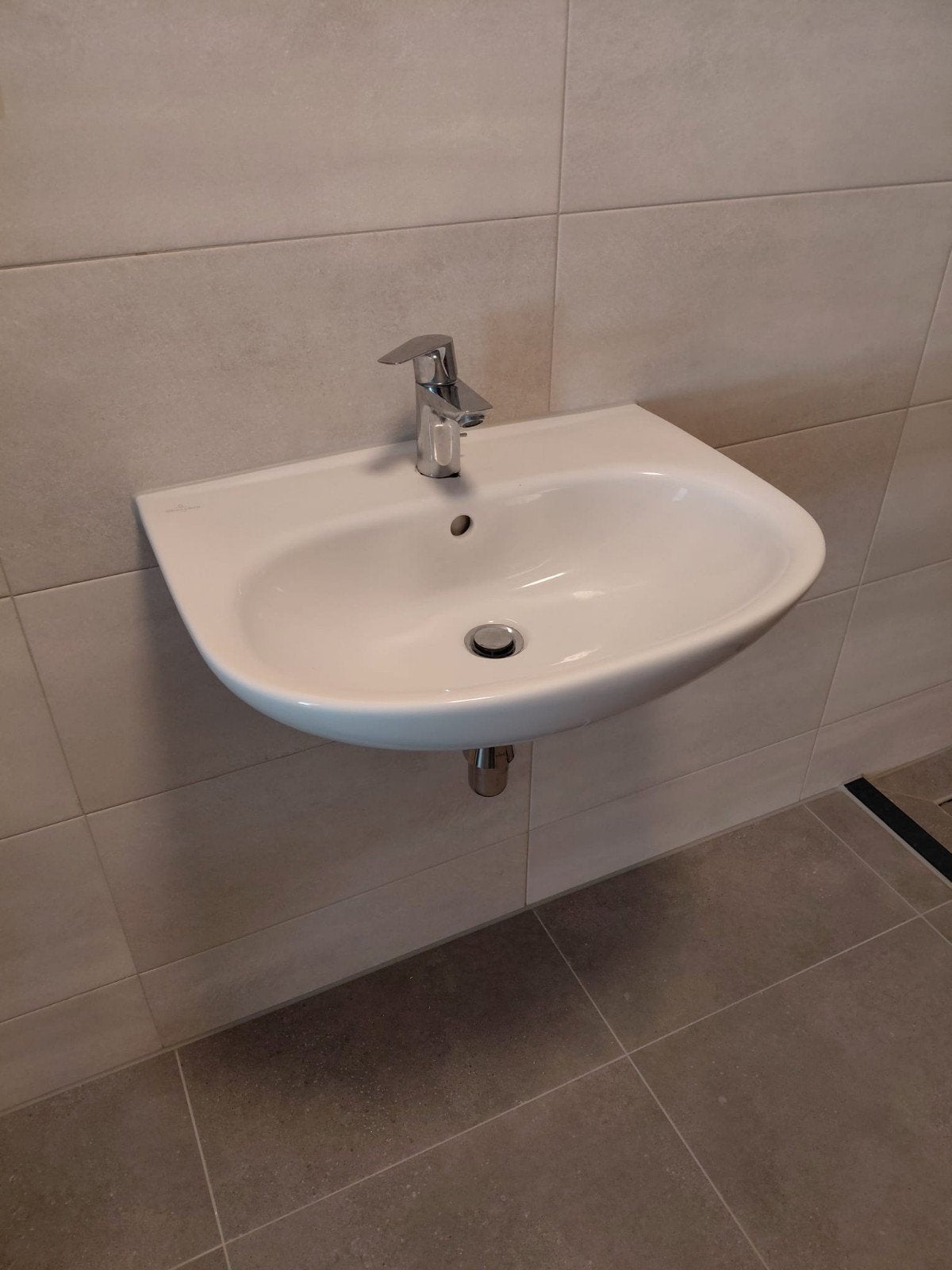 Wasbak Villeroy & Boch, Ophalen, 50 tot 100 cm, Zo goed als nieuw, Minder dan 100 cm