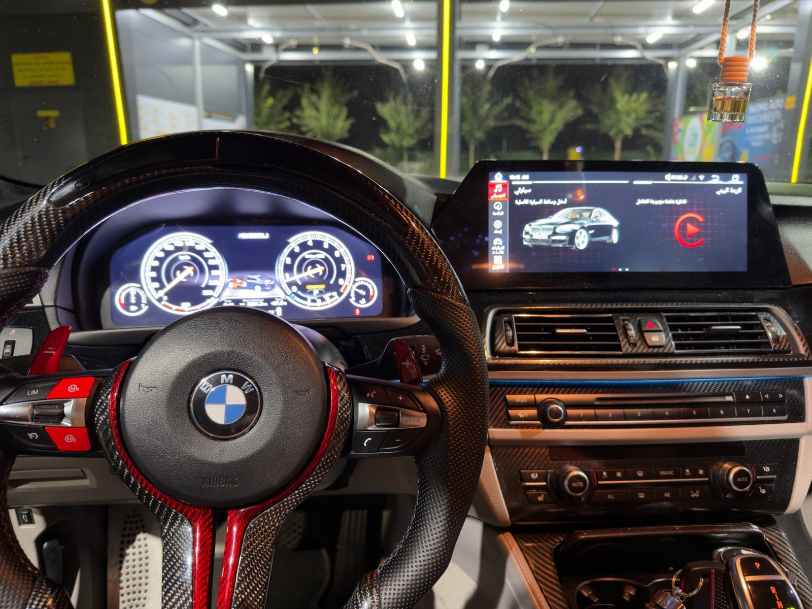 Foto 12 van BMW 5-Serie 520i 184pk Aut. 2013 Grijs