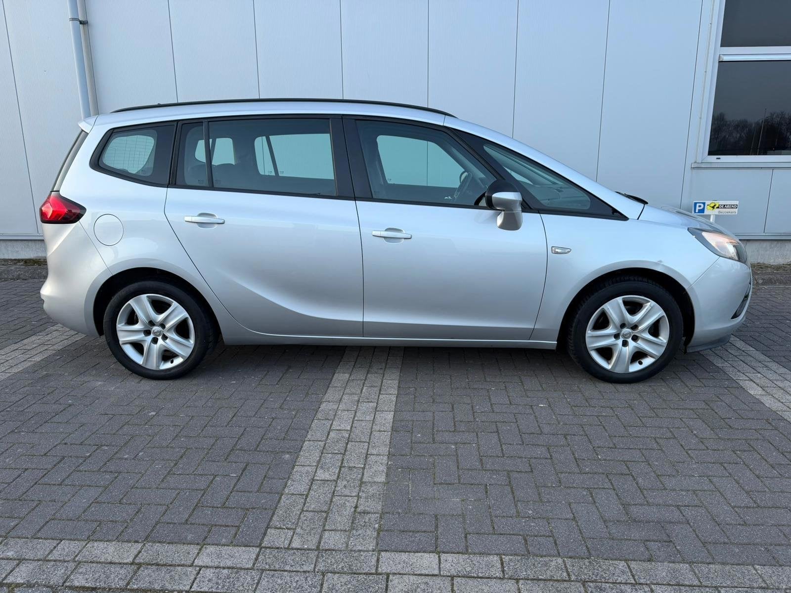 Opel Zafira Tourer 1.4 Business+ 7p., Auto's, Opel, Euro 5, 15 km/l, Gebruikt, 4 cilinders