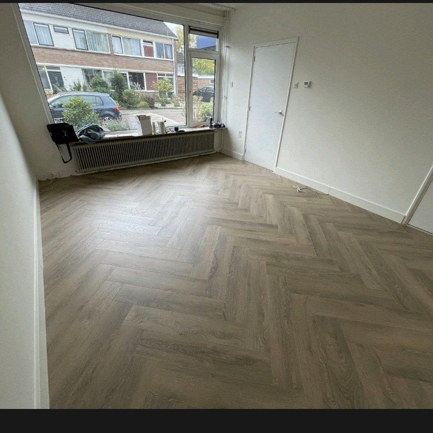 Visgraat Laminaat Vloer - Nieuwstaat 30m2, Ophalen, 50 tot 150 cm, Zo goed als nieuw, 10 m² of meer