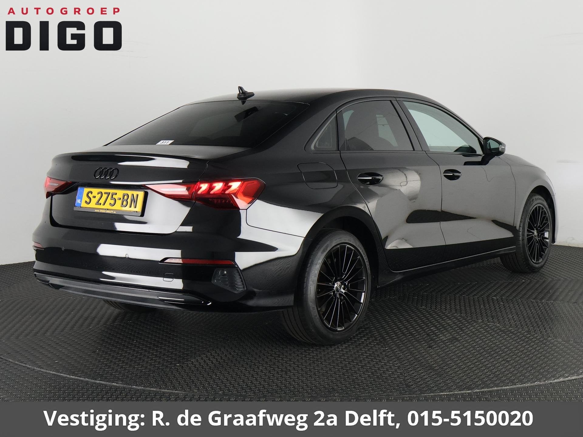 Audi A3 Limousine 30 TFSI Advanced Black Edition | 1e eigena, Auto's, Stof, Gebruikt, Zwart, Origineel Nederlands
