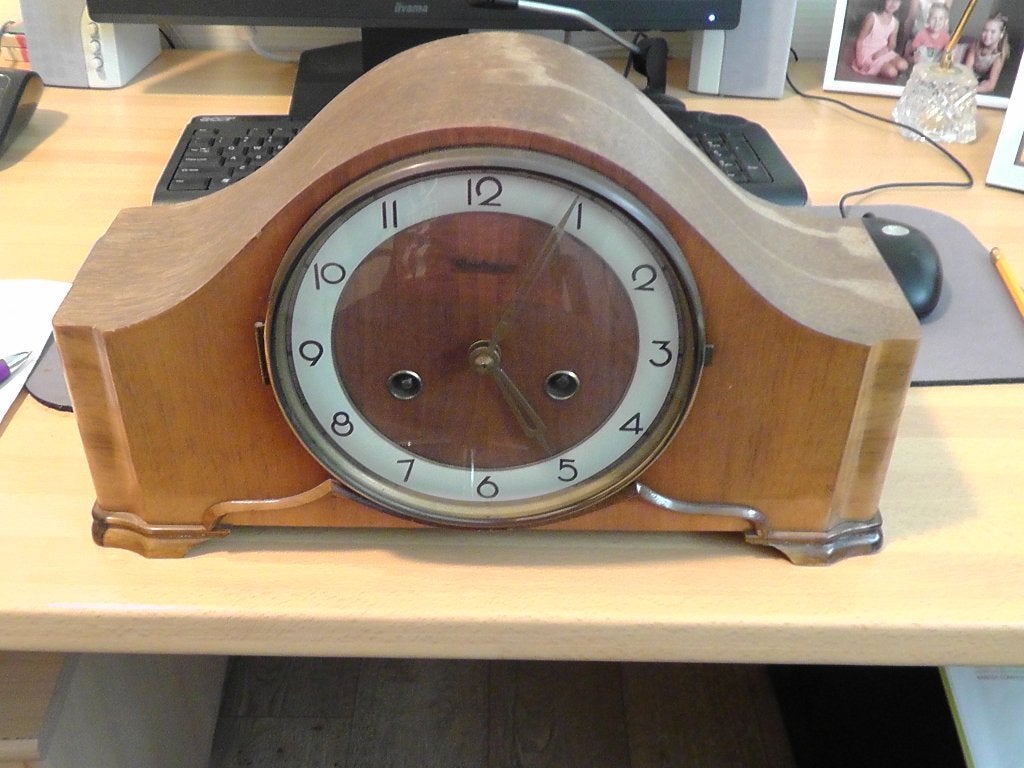 Schoorsteen / pendule klok merk: Kieniger, Ophalen