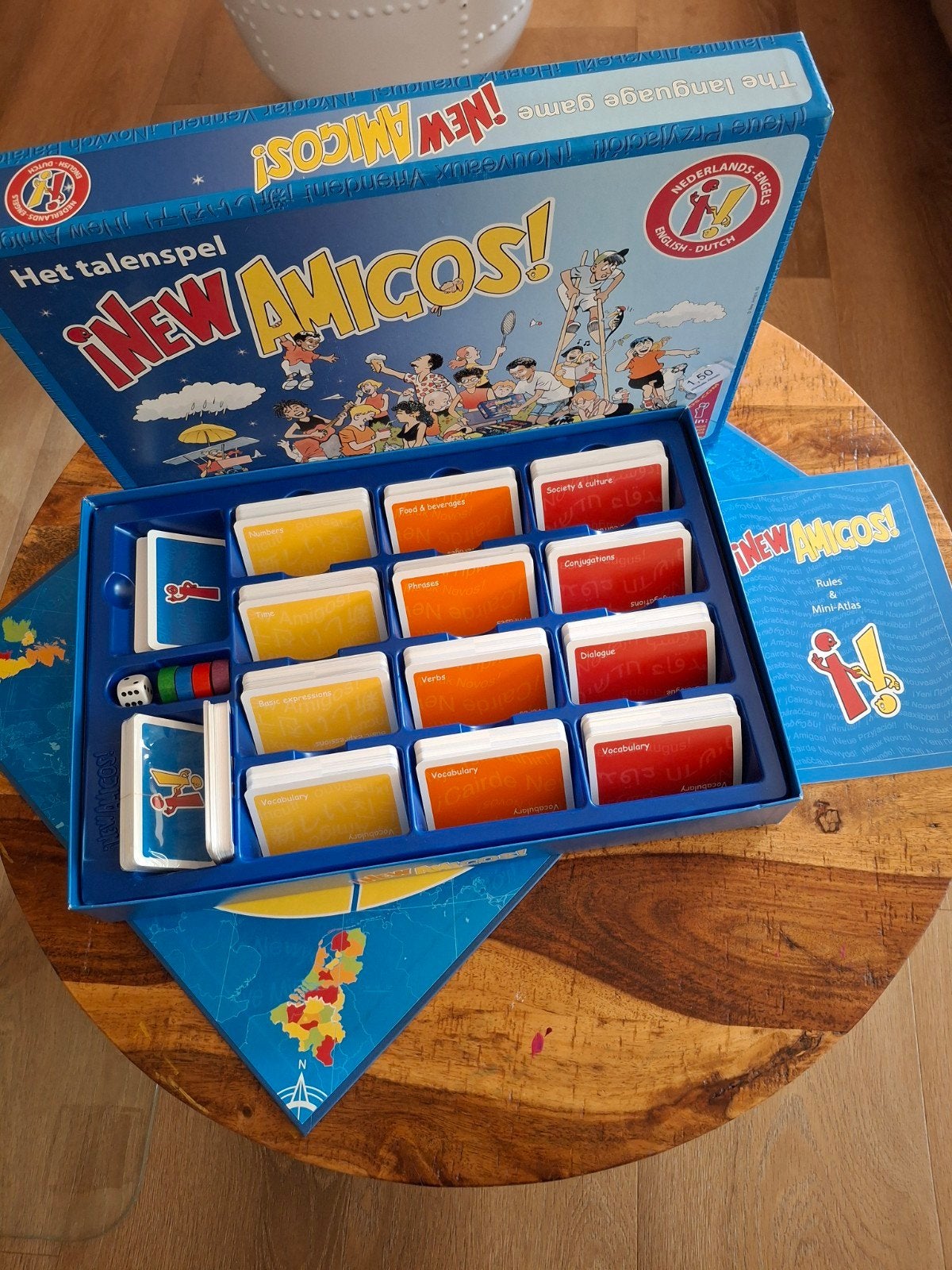 New amigos talenspel Nederlands Engels, Hobby en Vrije tijd, Gezelschapsspellen | Bordspellen, Ophalen of Verzenden, Zo goed als nieuw