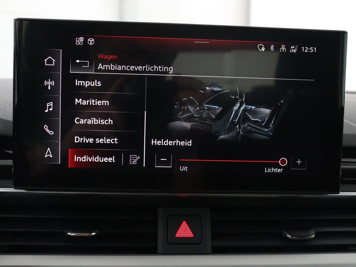 Foto 14 van Audi A4 Limousine 35 TFSI Launch edition Business | Cruise c