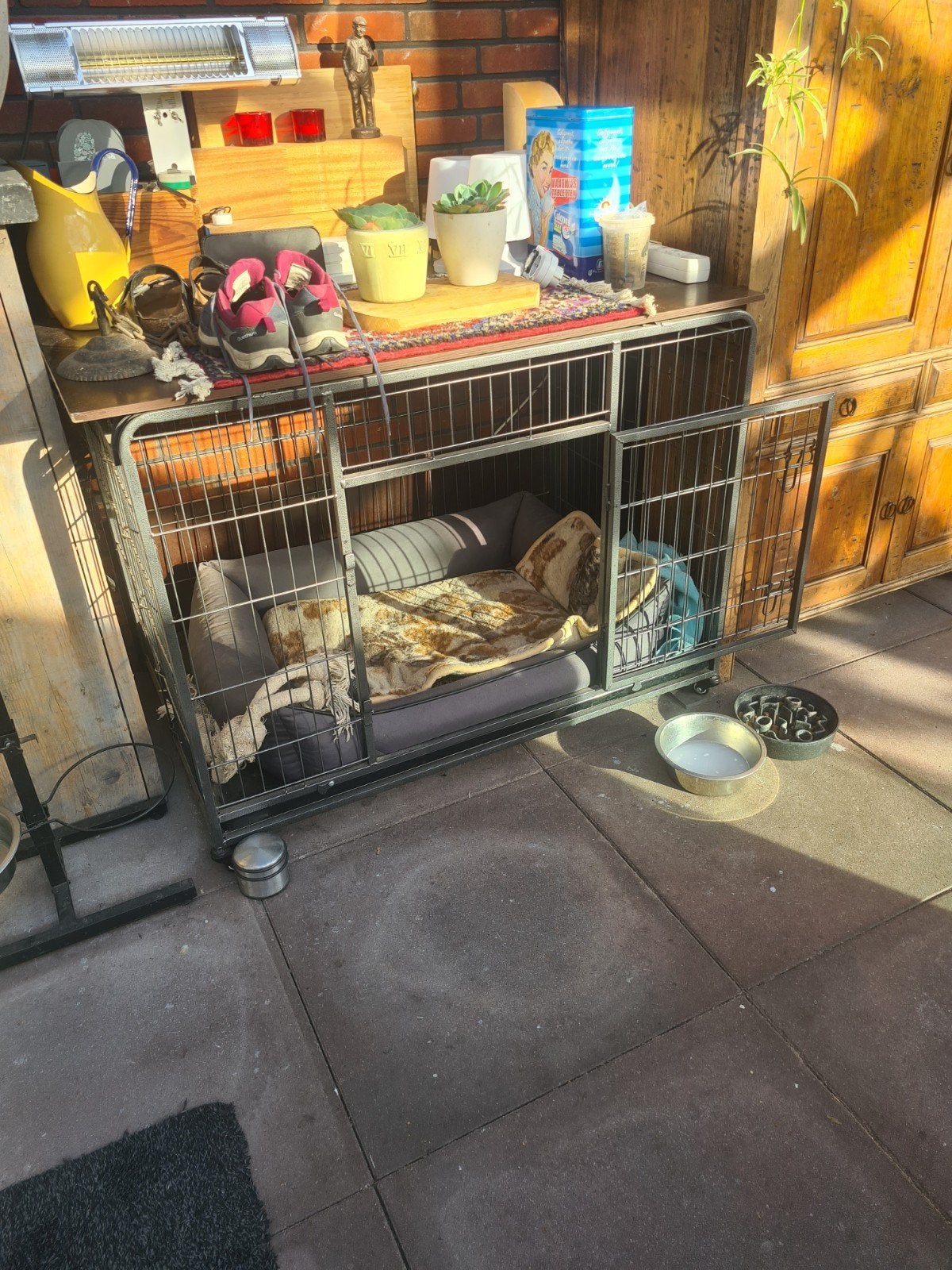 honden bench, Ophalen, Zo goed als nieuw