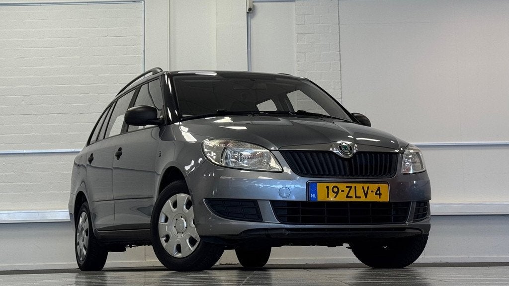 Skoda Fabia Combi 1.2 TSI Arctic 2e Eigenaar Trekhaak Mooi!, Auto's, Voorwielaandrijving, Euro 5, Zwart, 4 cilinders