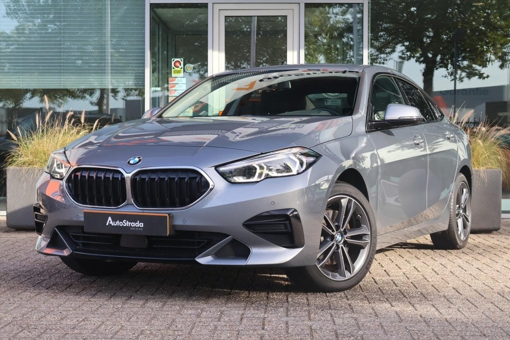 BMW 2 Serie Gran Coupé (f44) 218i SportLine | Sfeer | Camer, Auto's, Automaat, 136 pk, Gebruikt, 1350 kg