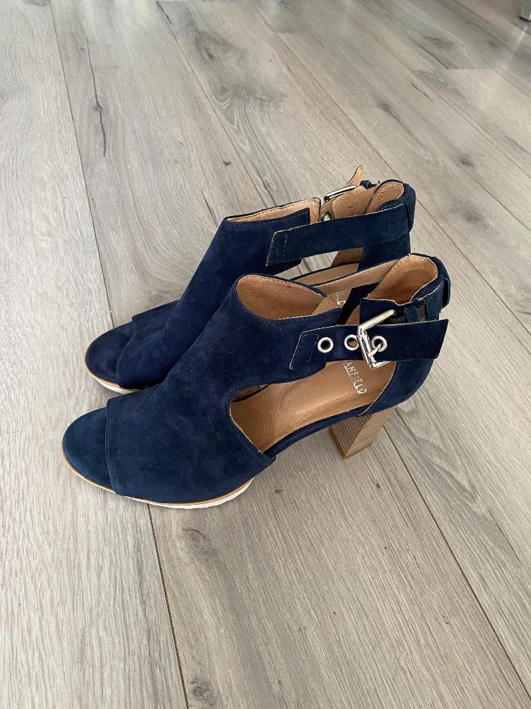 Manfield blauwe leren sandalen maat 38, Blauw, Zo goed als nieuw, Manfield, Sandalen of Muiltjes