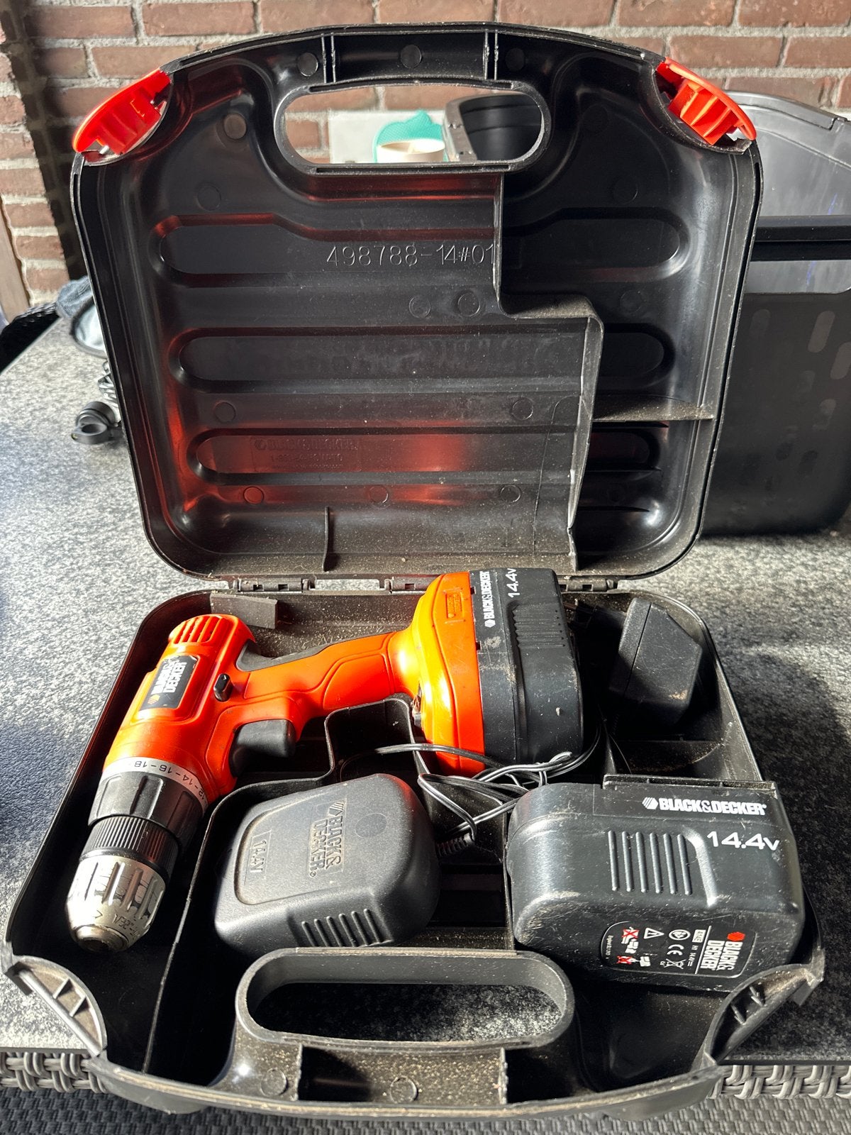 Black & Decker 14.4V Accuboormachine met Koffer, Ophalen, Gebruikt, Variabele snelheid, Boor- en Schroefmachine